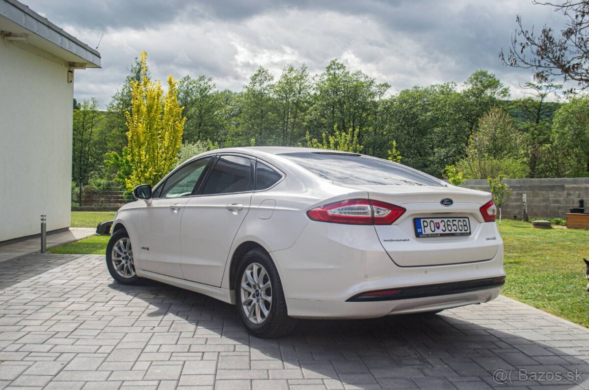 Ford Mondeo 2.0 Hybrid Titanium ODPOČET DPH - 4