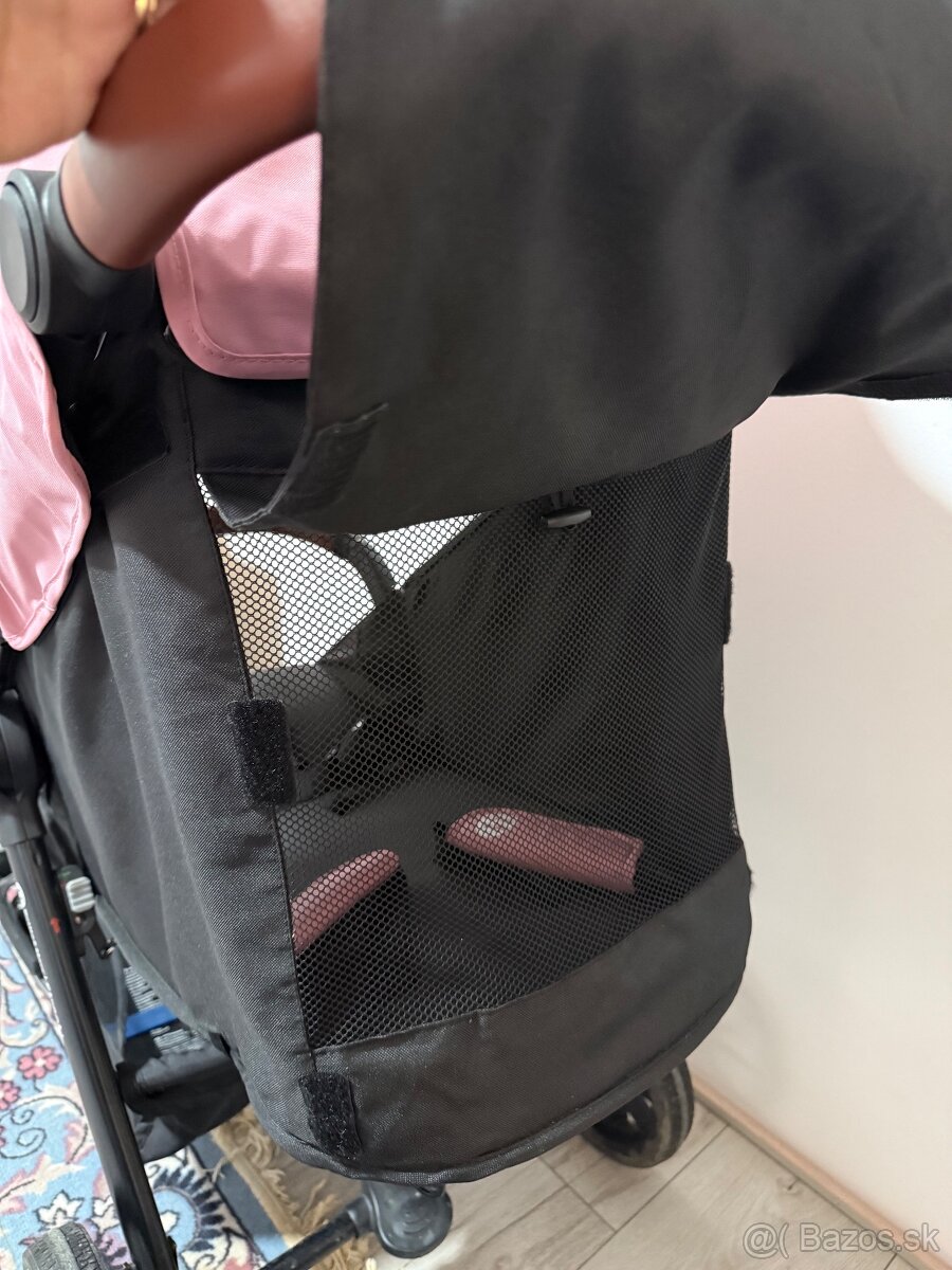 Kočiar petite & mars street + - 4