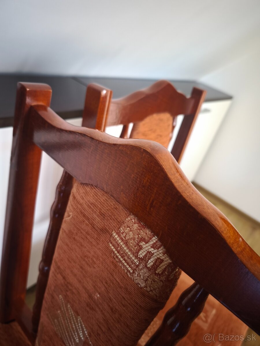 Masívne stoličky - 4