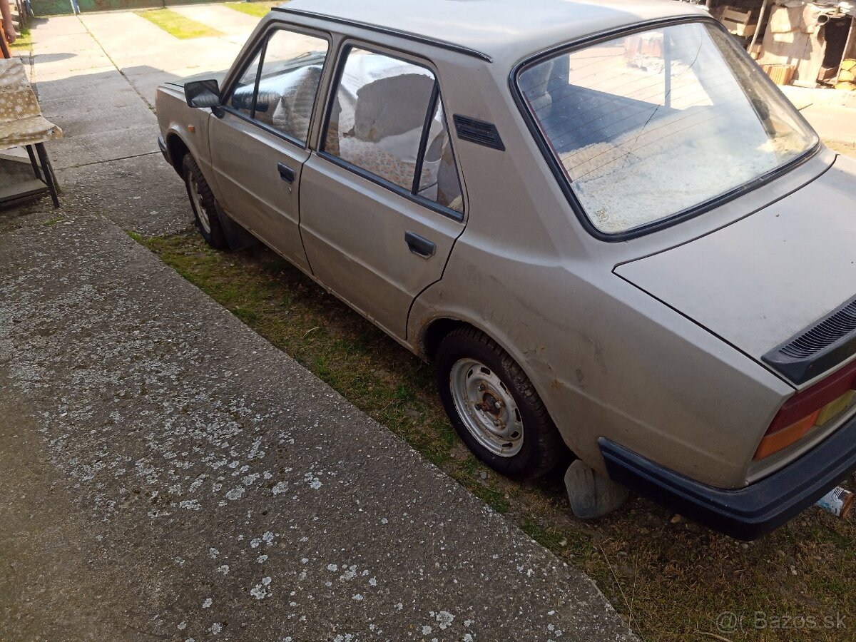 Predám škoda 120L - 4