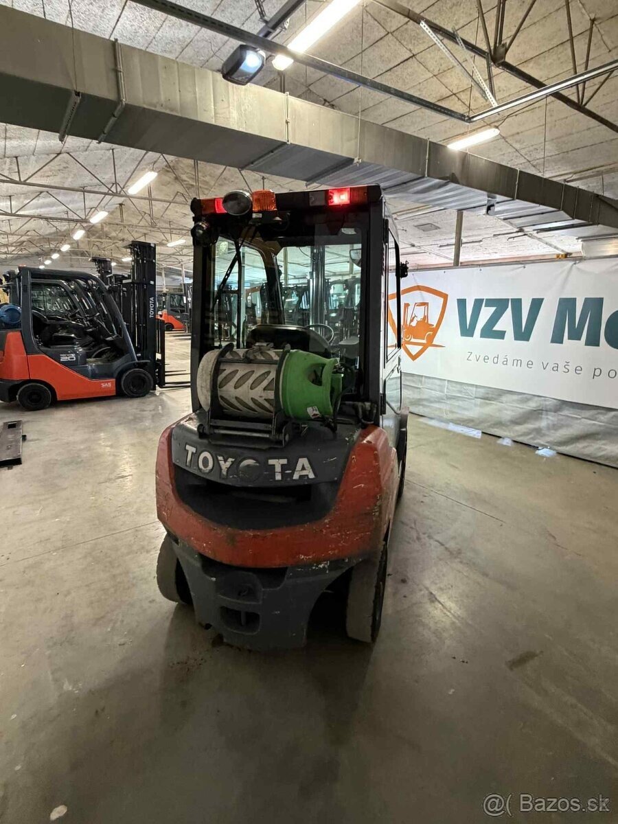 Vysokozdvižný vozík Toyota, 02-8FGF20 s pozicionerem - 4