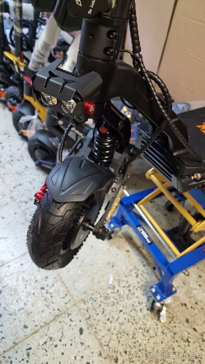 Upravená Kukirin G2 MASTER 6. elektrická kolobežka - 4