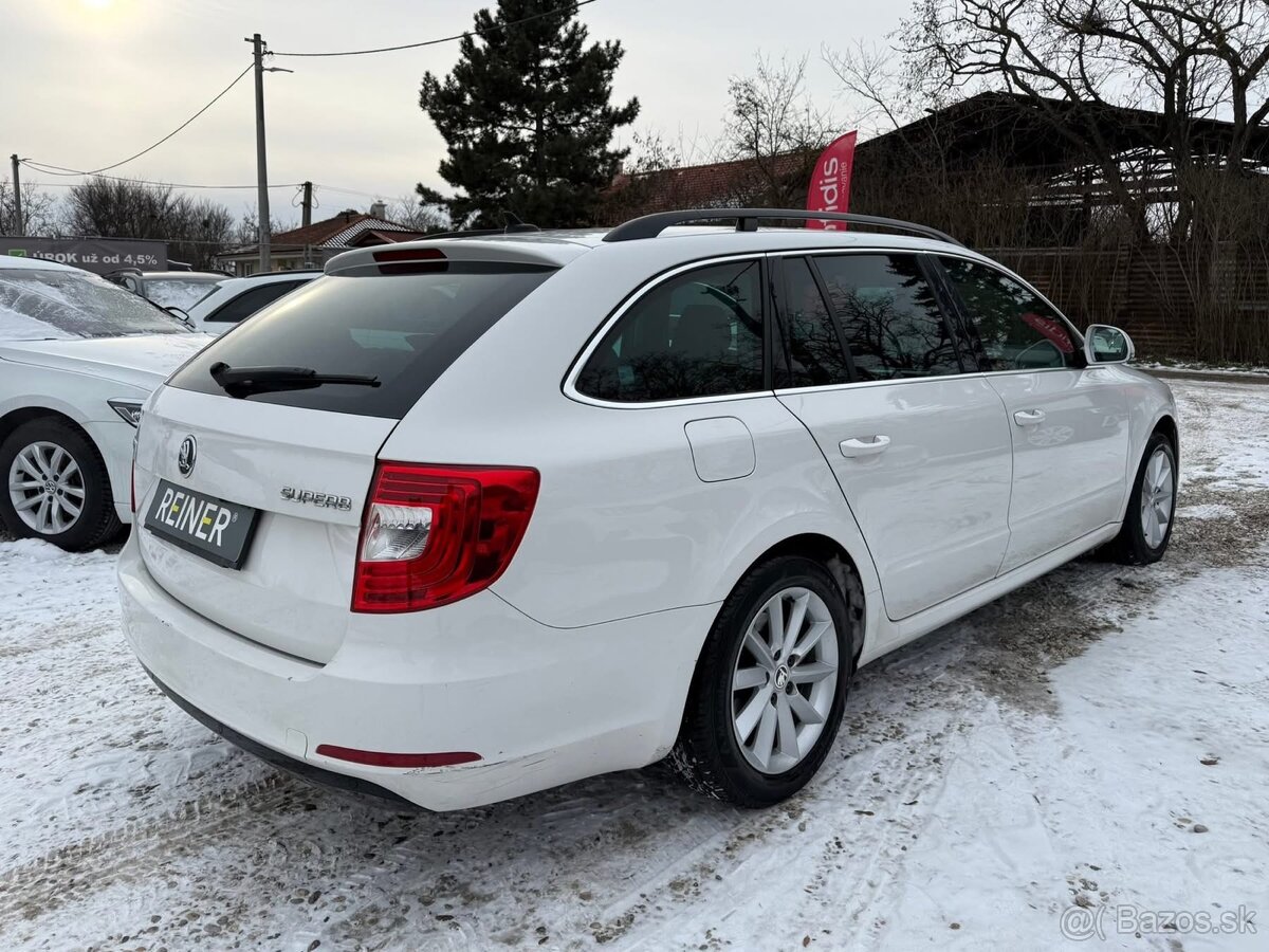 Škoda Superb Combi 2.0 TDI CR 140k Elegance DSG - 4