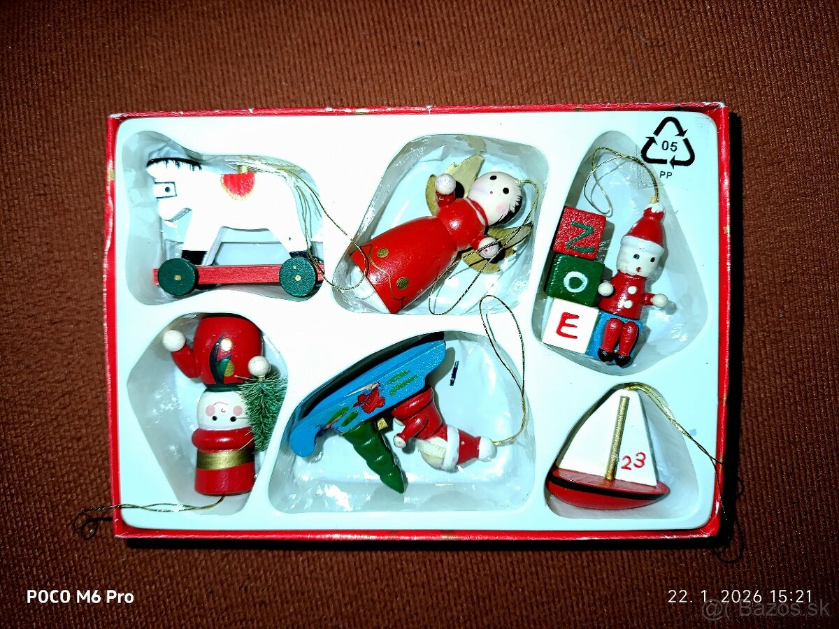 35 starých drevených figúrok - 4