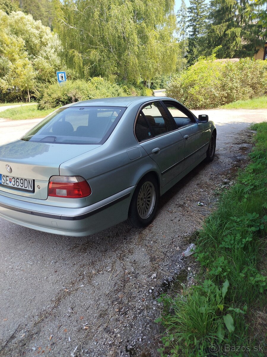 BMW E39 535i V8 - 4