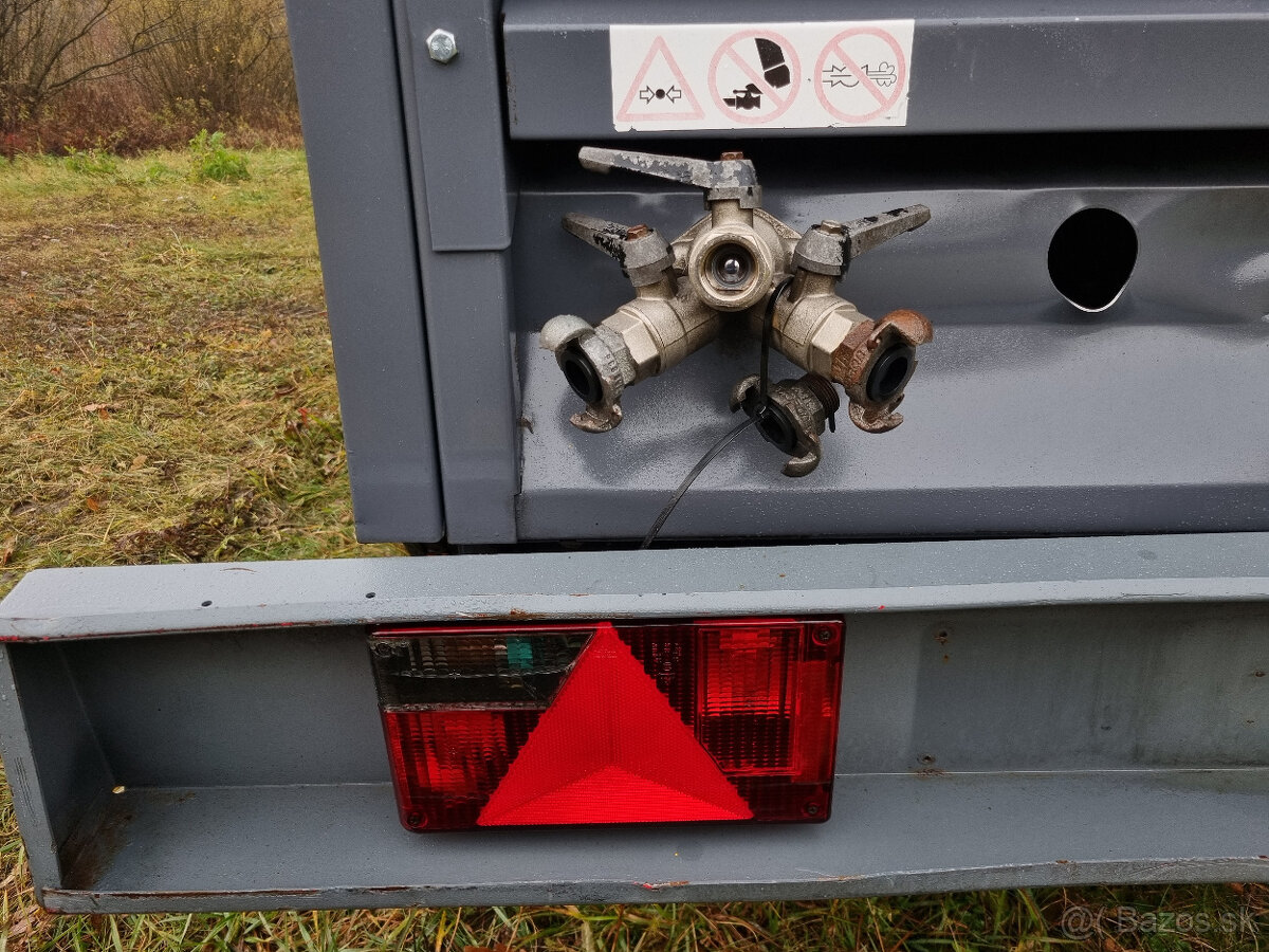 Skrutkový kompresor Atlas Copco XAS 137 - 4