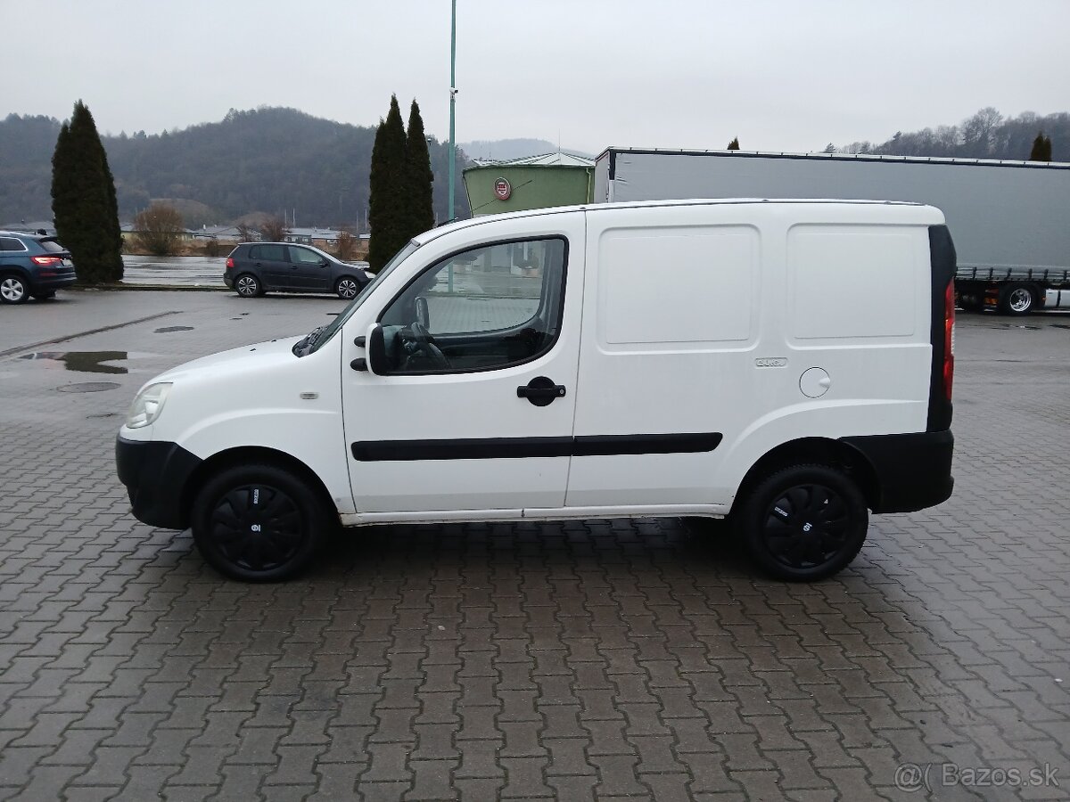 Fiat Doblo 1.9jtd 77kw cargo model 2009 - 4