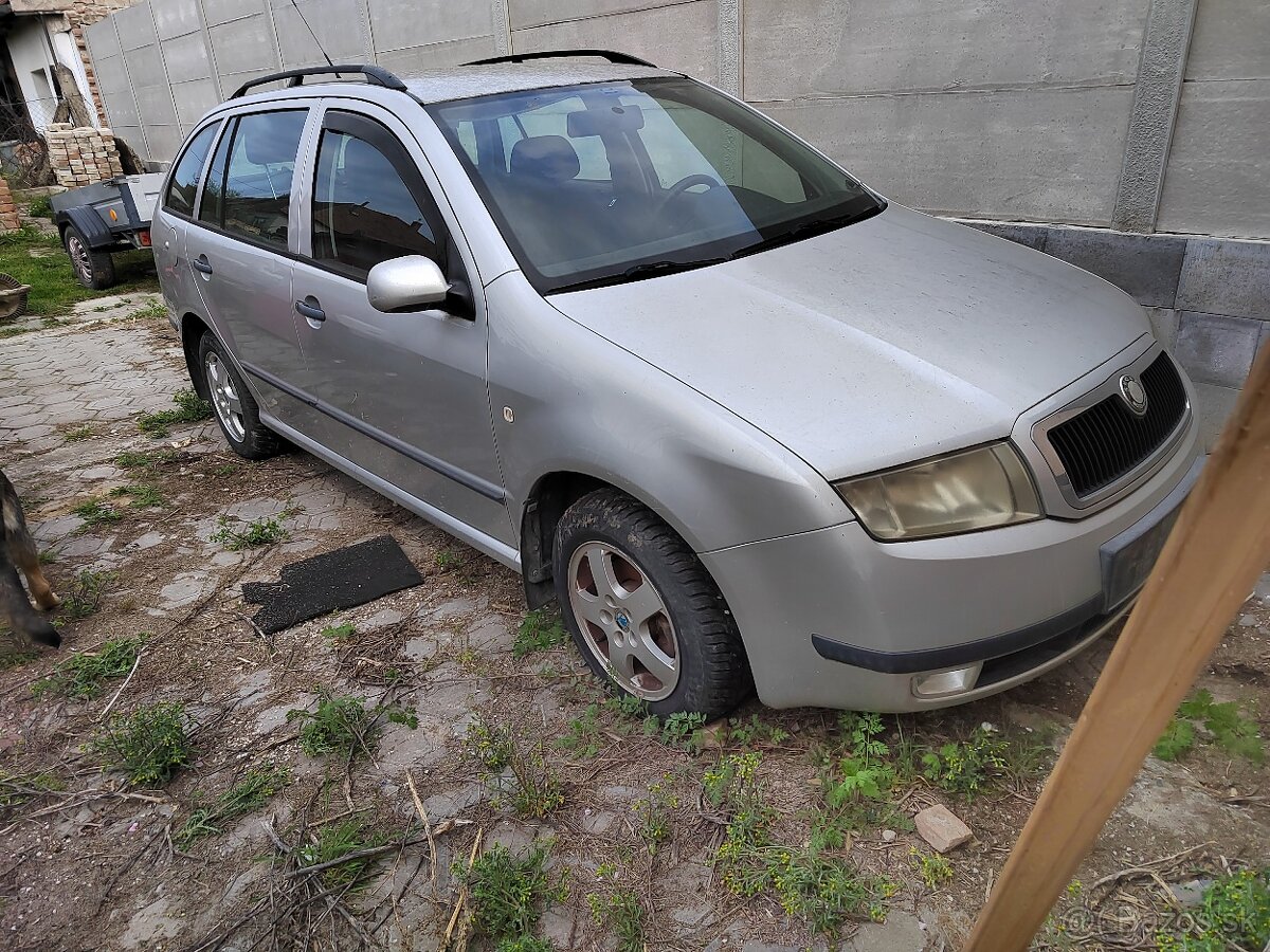 Rozpredám škodu fabiu 1.4 - 4
