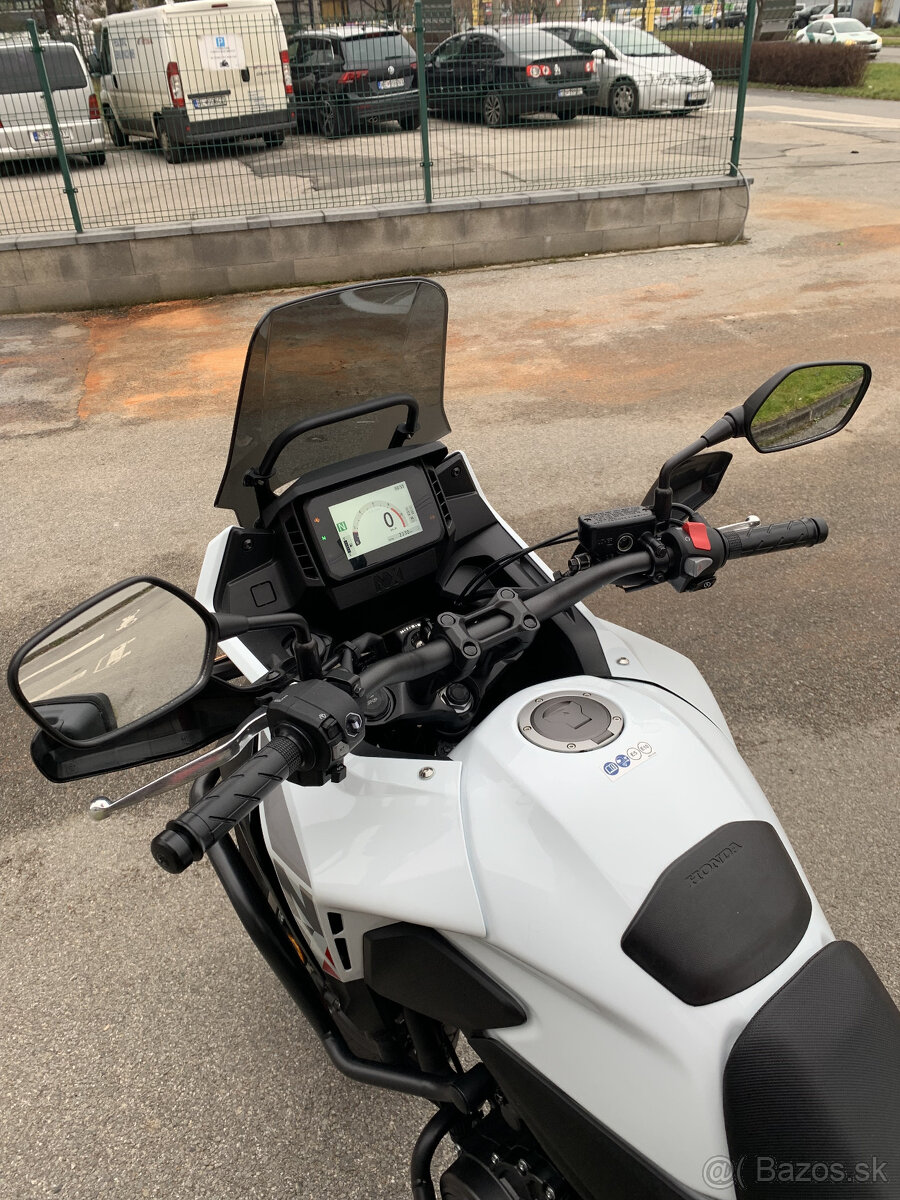 Honda NX500 - 4