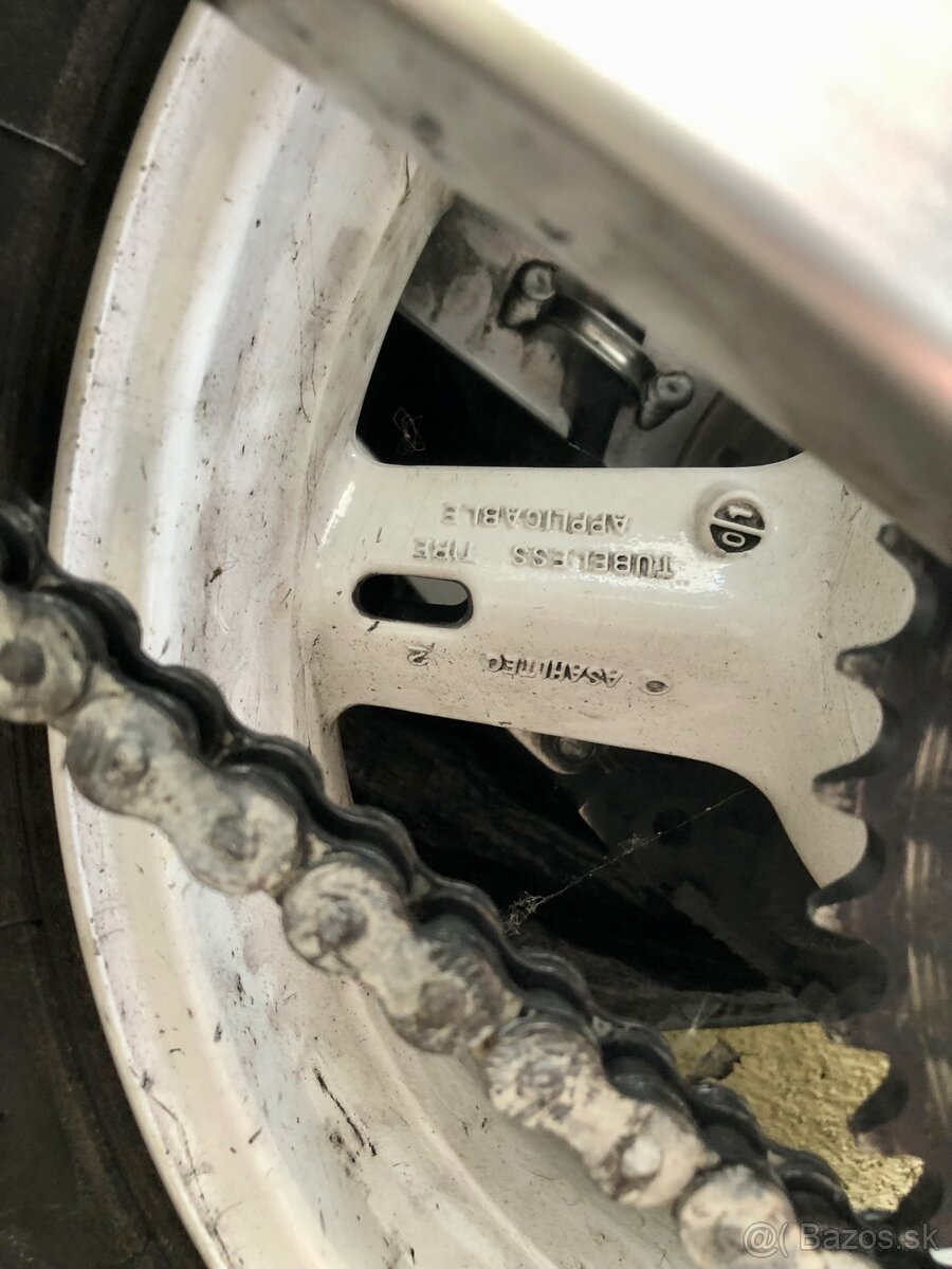 Suzuki GSXR 600,01-03 Rozpredám na ND - 4