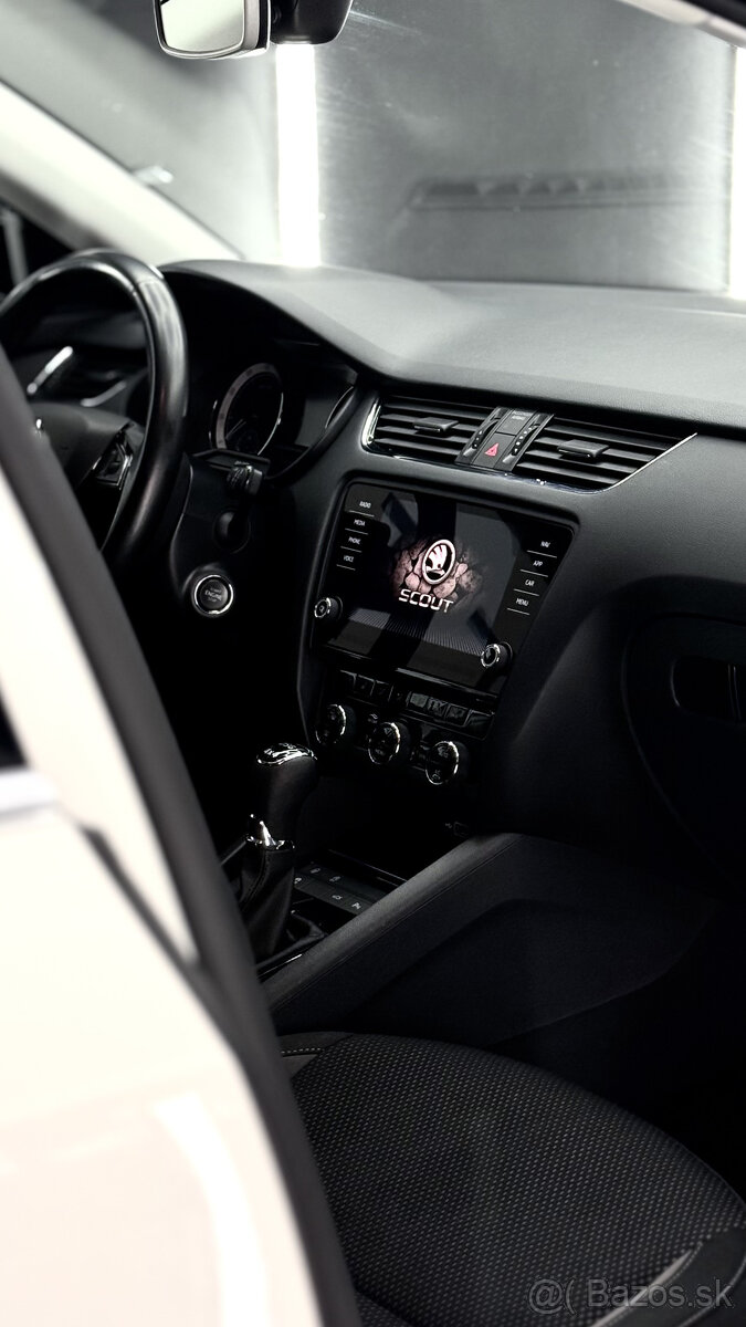 Škoda Octavia 1.8 TSI 132kW Scout DSG 4x4, 108800km - 4