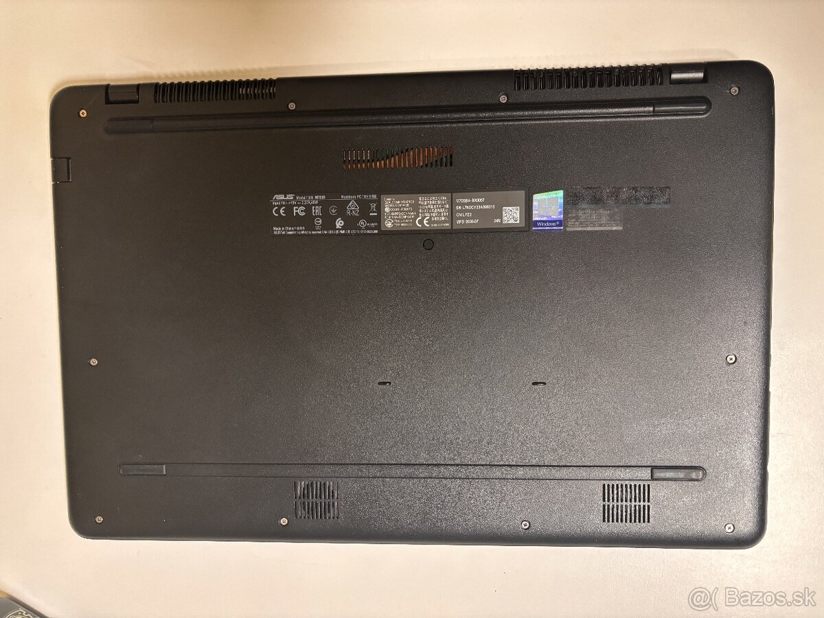 Asus Vivobook 17 - 4