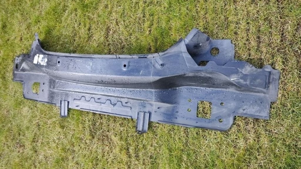 Mercedes E class W213 2016 - Zadne čelo celo stena podlaha - 4