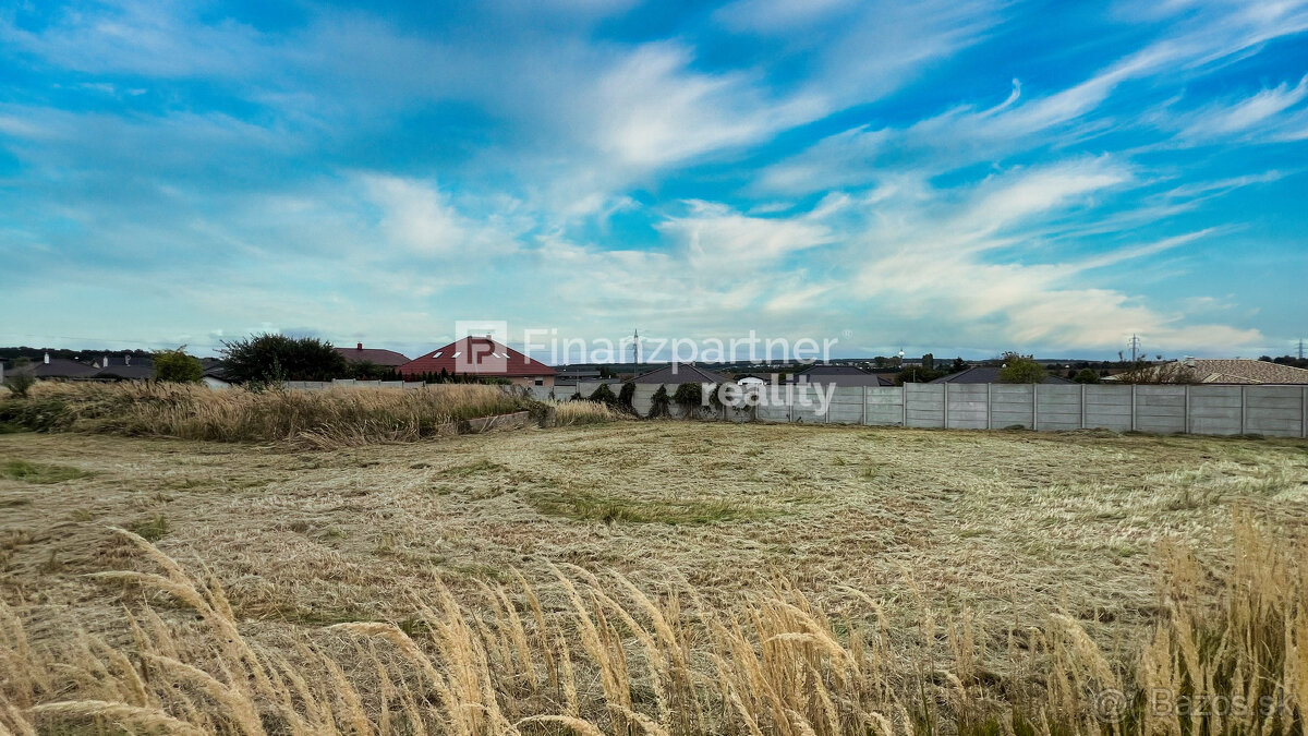 Stavebný pozemok s povolenim 900 m², Párovské Háje, Nitra - 4