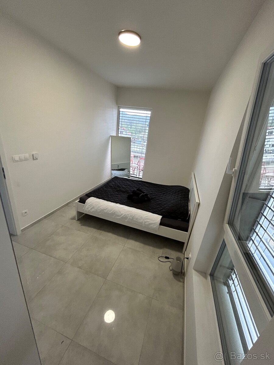 Na predaj 2-izbový byt v centre - 4