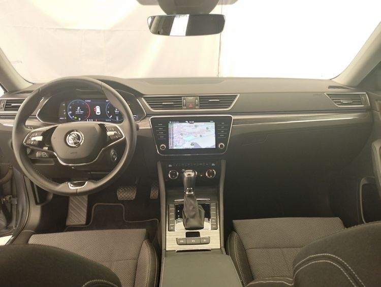 Škoda Superb Combi 2,0 TDI DSG7 Style - 4