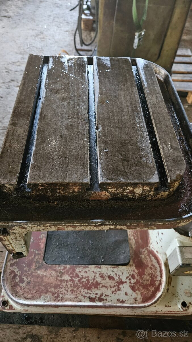 VRTAČKA SLOUPOVÁ VS 32 B - 4