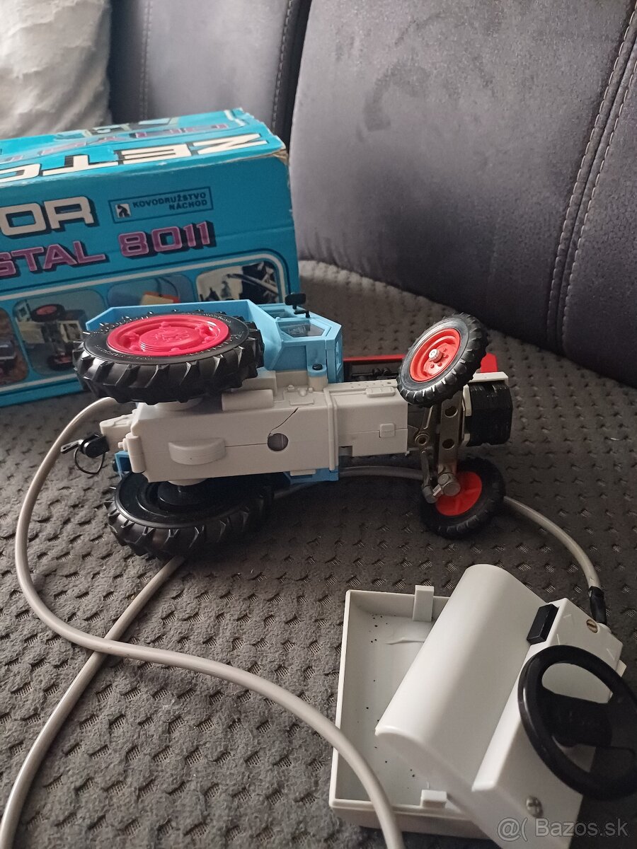 Predám traktor kdn - 4