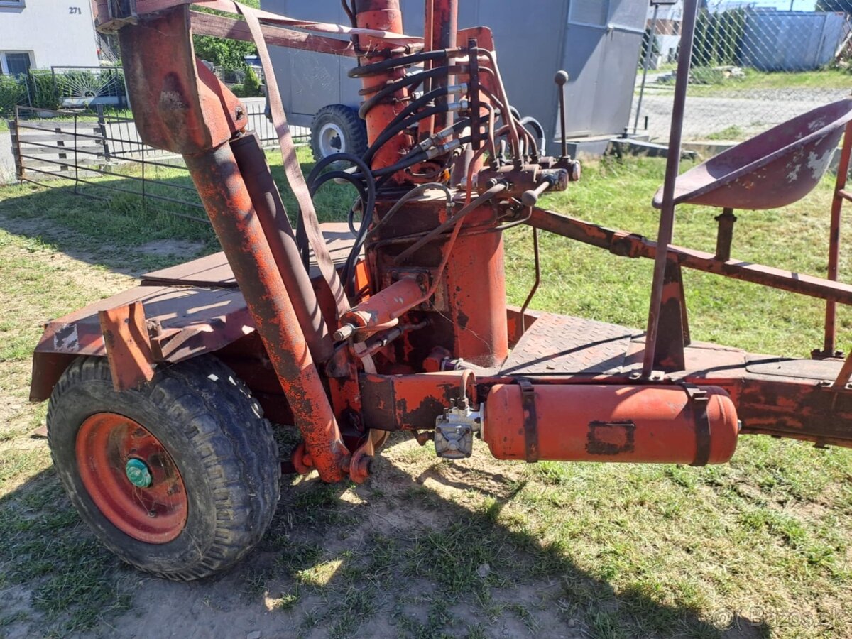 Nakladač UNHZ 500 - 4