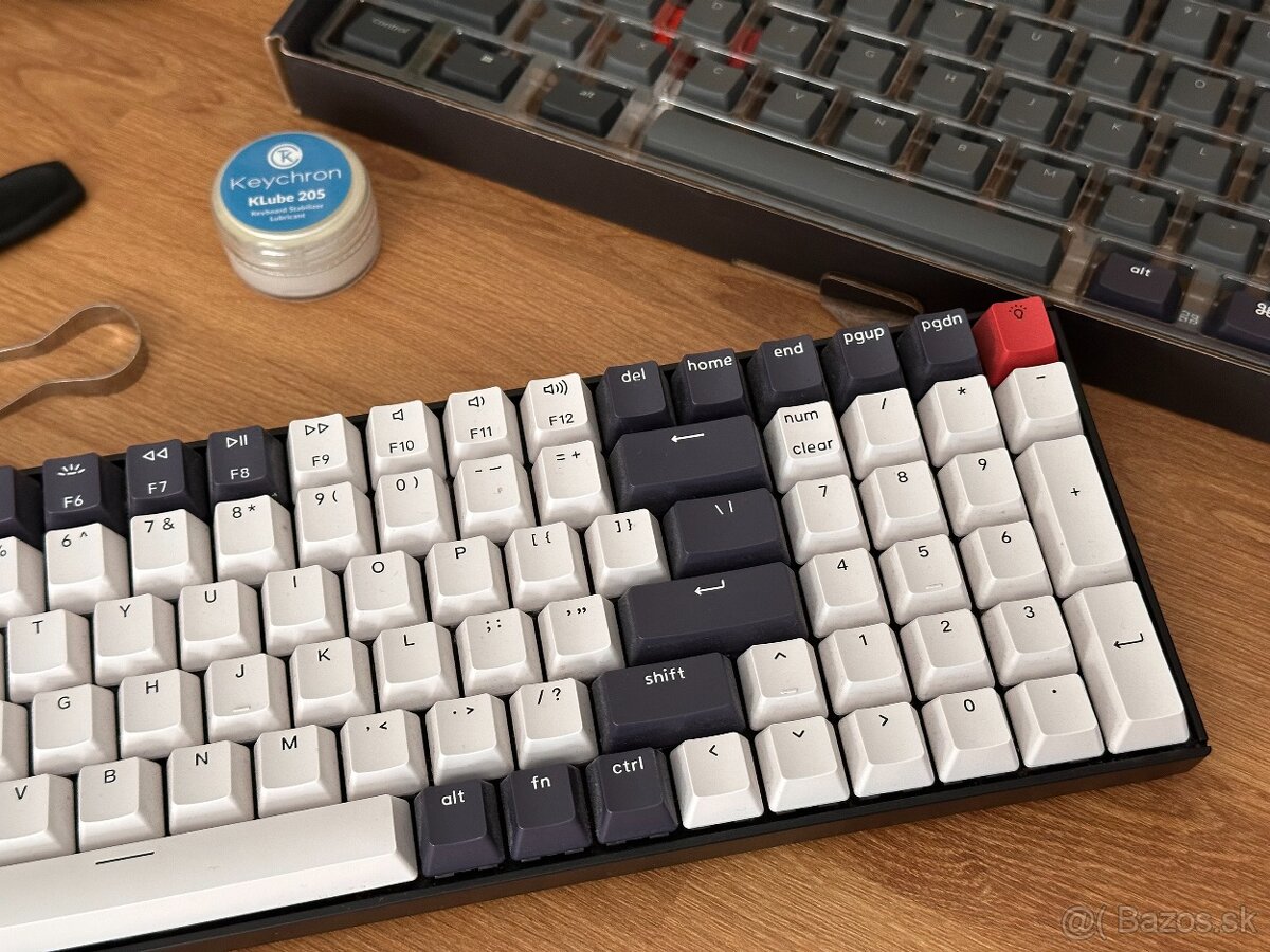 Mechanická klávesnica Keychron K4 (Kailh Red) - 4