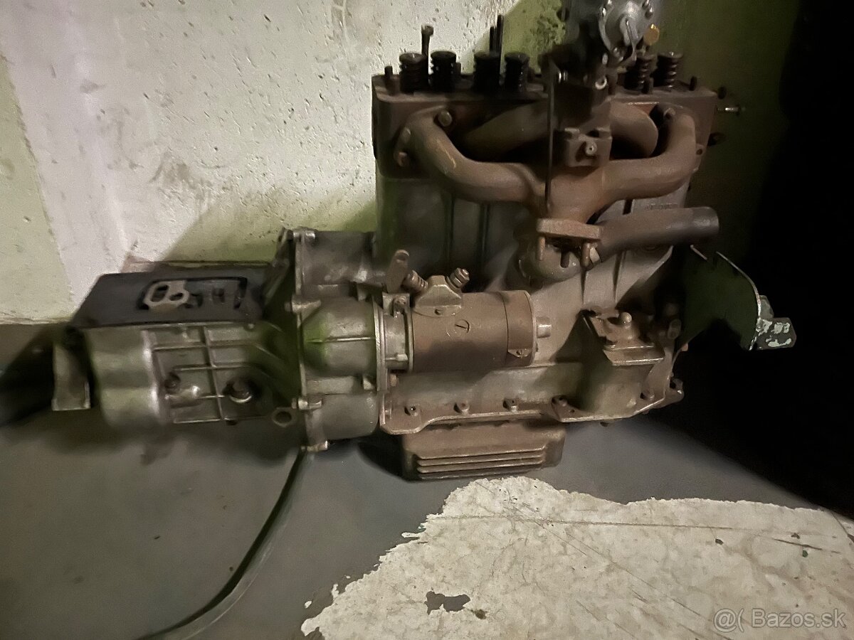 Predám lacno polomotor Škoda Oktavia - 4