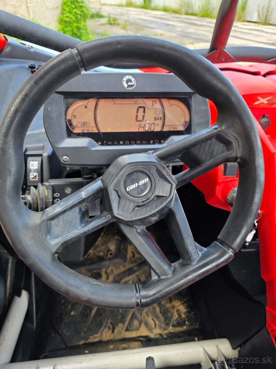 PRODÁM CAN-AM X3 2022 3200km