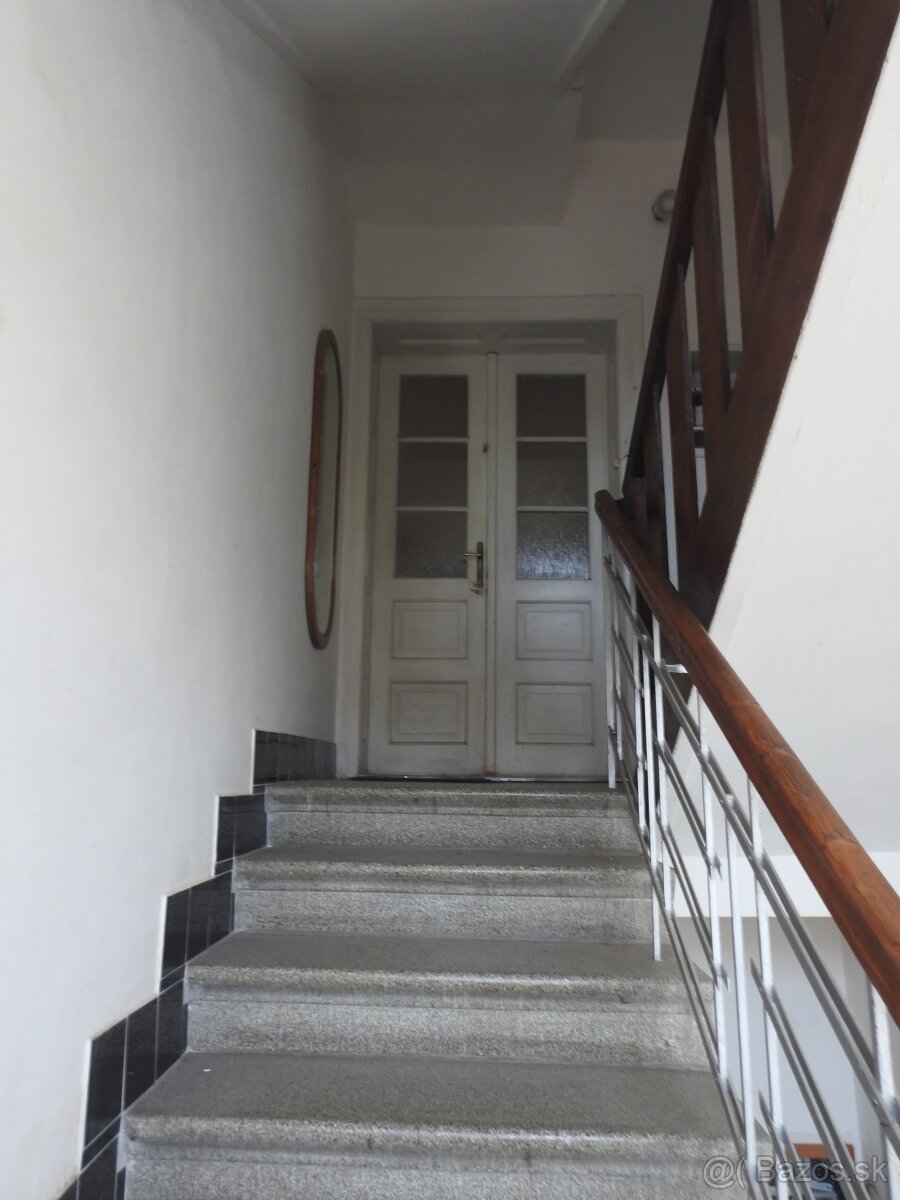 Predaj 1/2 rodinného staromestského domu KE-JUH - 4