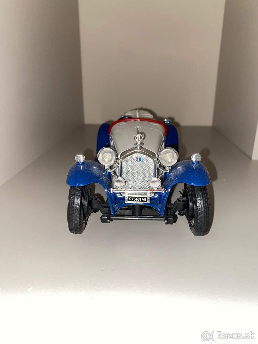 Alfa Romeo 8C 2300 1:18 - 4