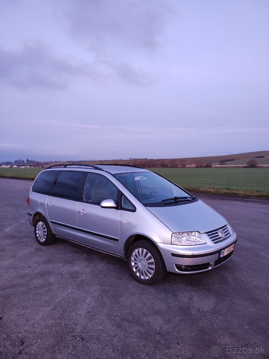 VW Sharan 1.9 TDI 85 kW 7miest - 4