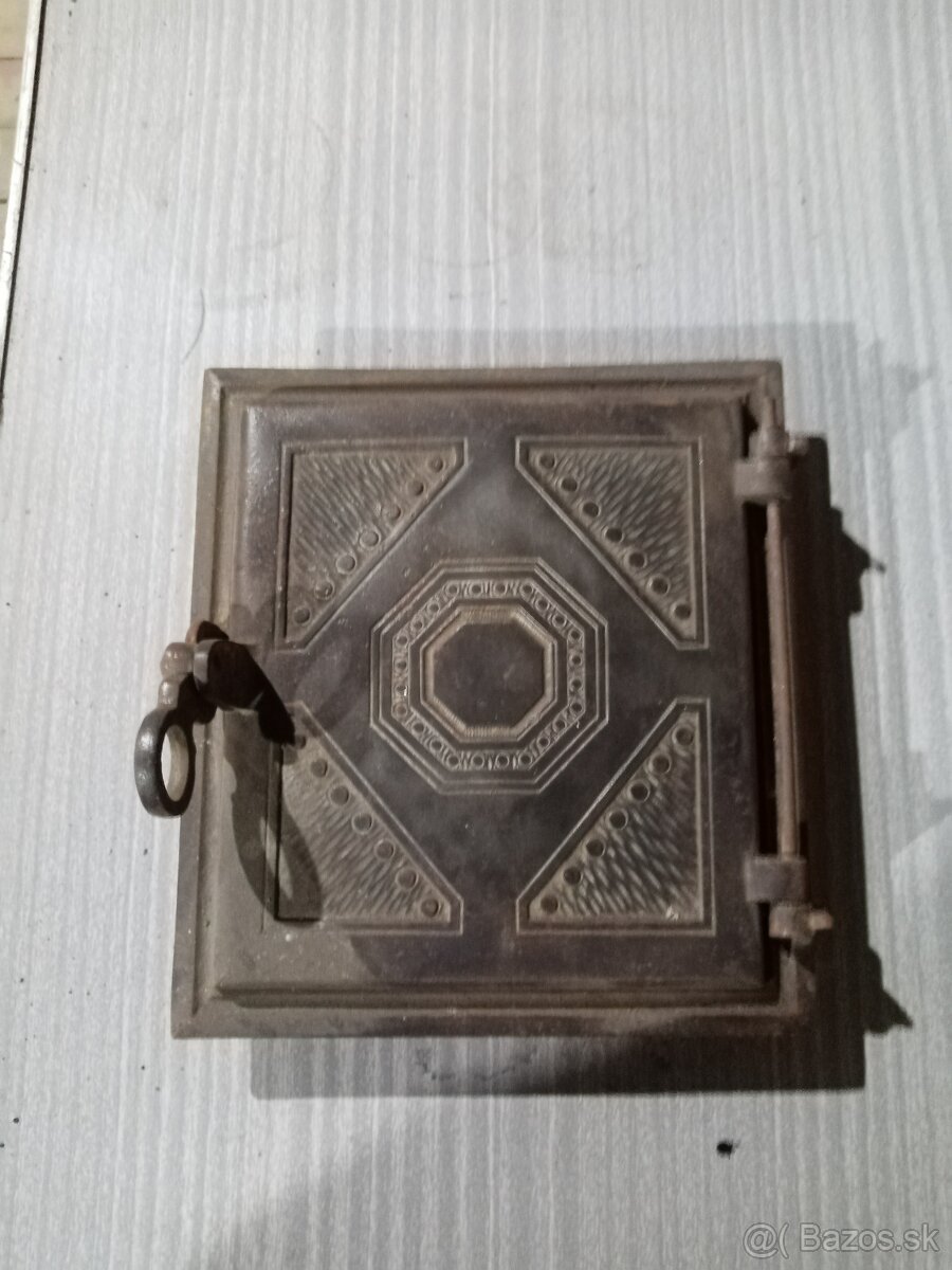 DVIERKA Kachlí. - 4