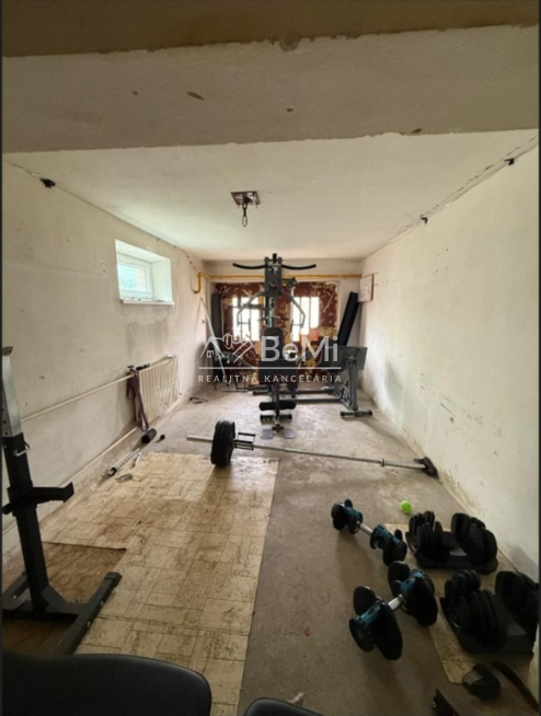 Na predaj priestranný 3-podlažný rodinný dom Myjava - 4