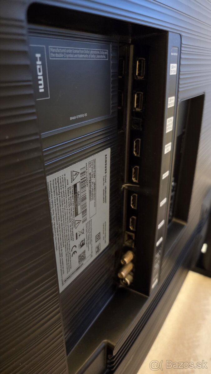 Samsung Prémium TV UE49NU8002 - 4