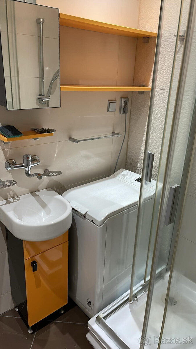 Na predaj kompletne zrekonštruovaná garsónka - 4