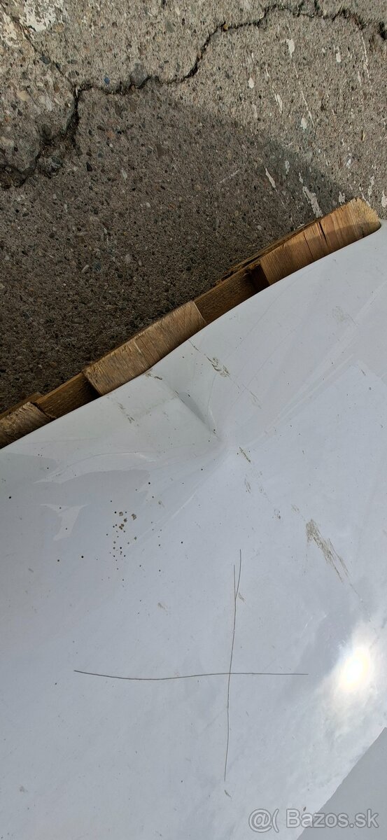 Predná kapota na Volvo xc90 - 4