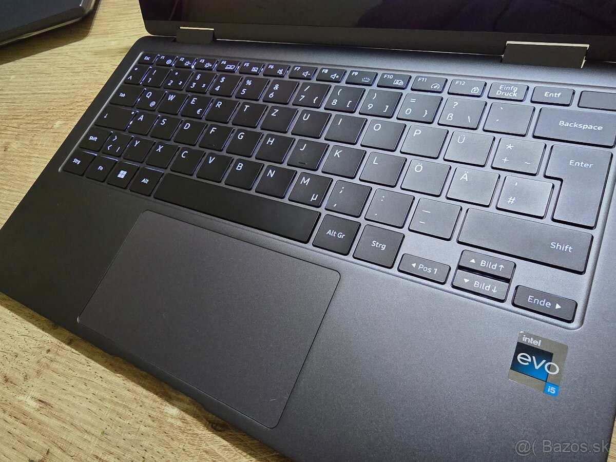 Otocny a dotykovy OLED Samsung Galaxy Book 3 360 s 8gb ram i - 4
