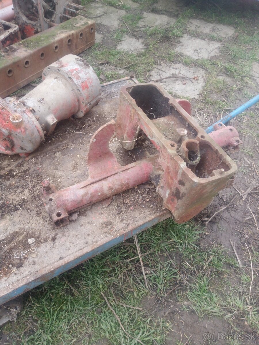 Náhradní díly na Traktor RS09 - 4