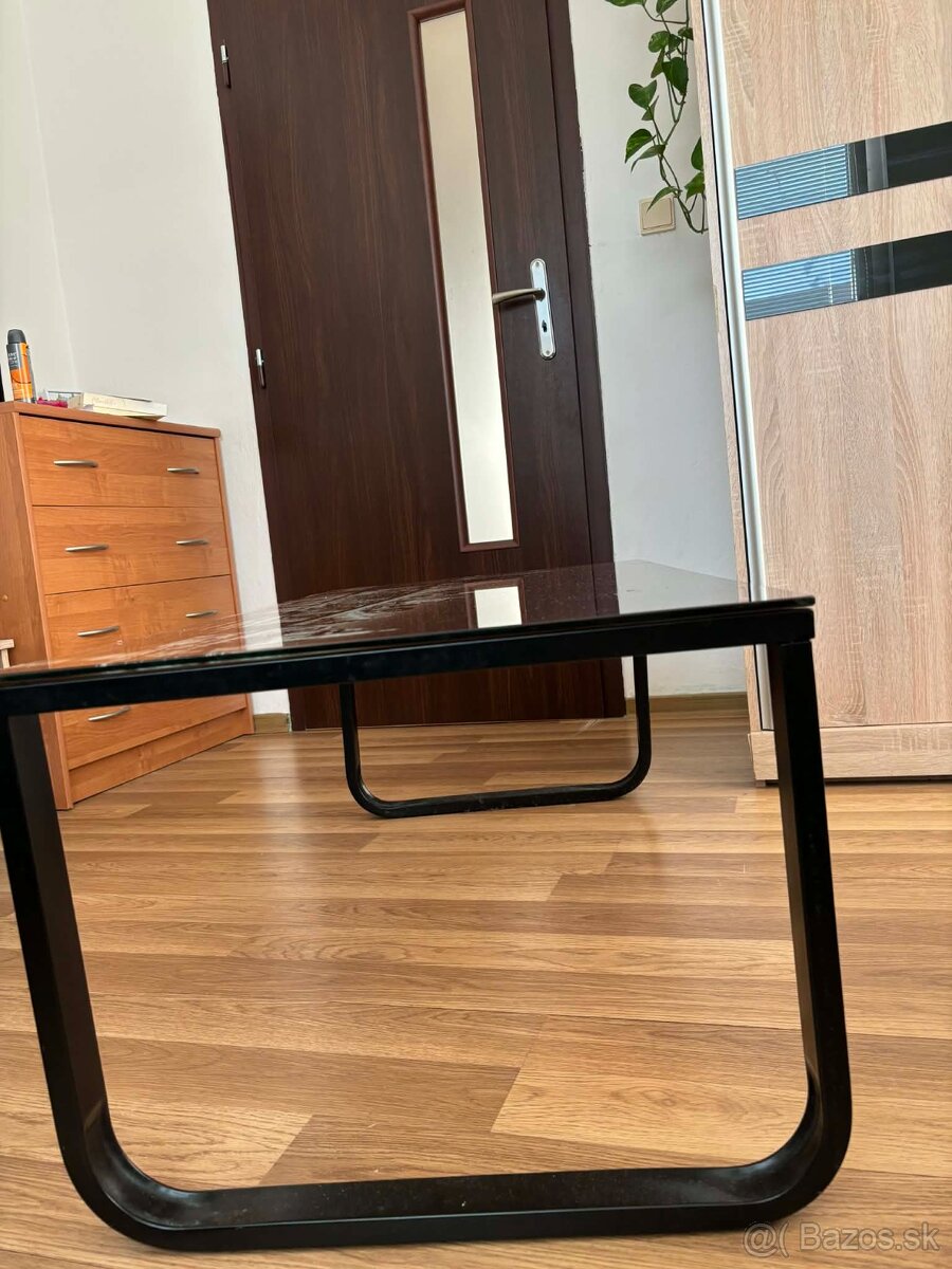 Konferenčný stolík - 4