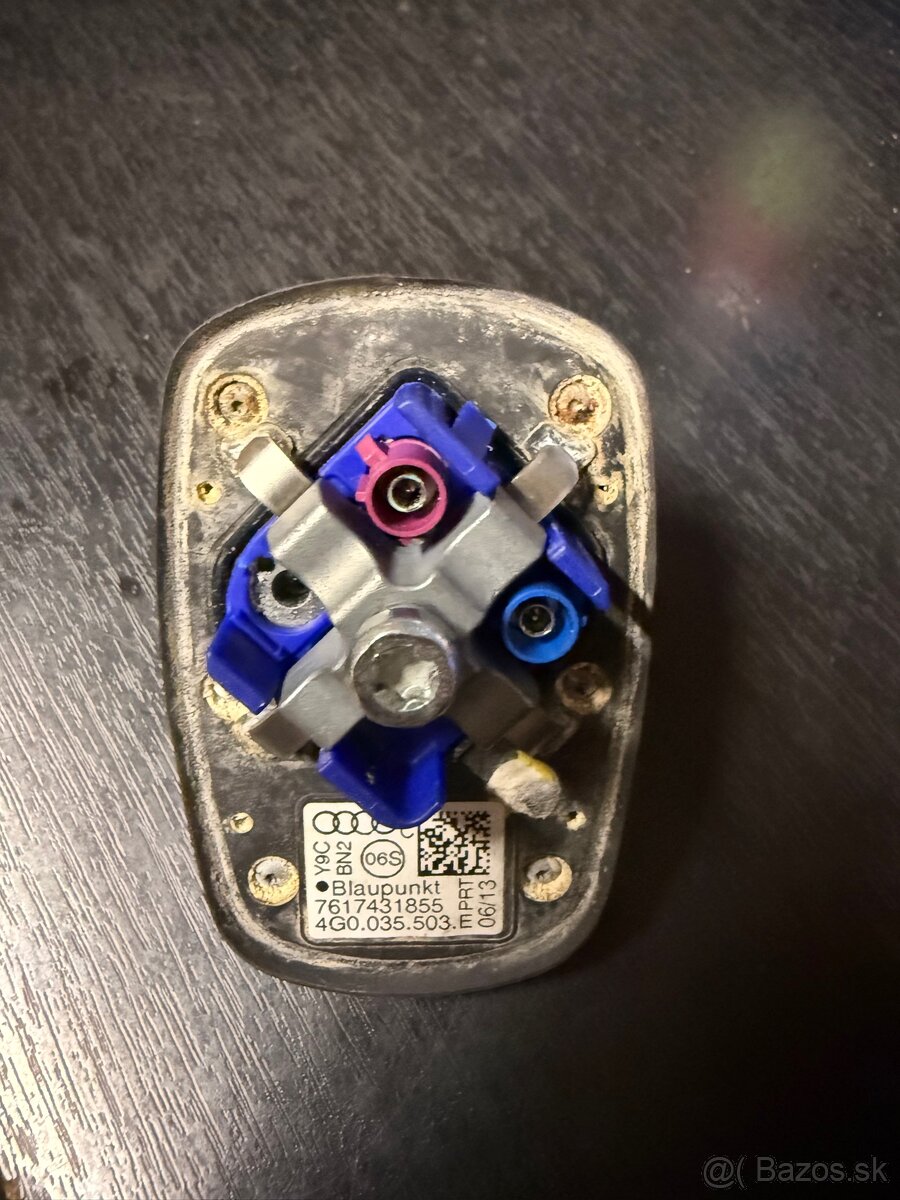 Audi a6c7 GPS anténa - 4