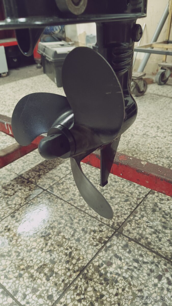 Lodny motor. Motor na cln. Suzuki. - 4