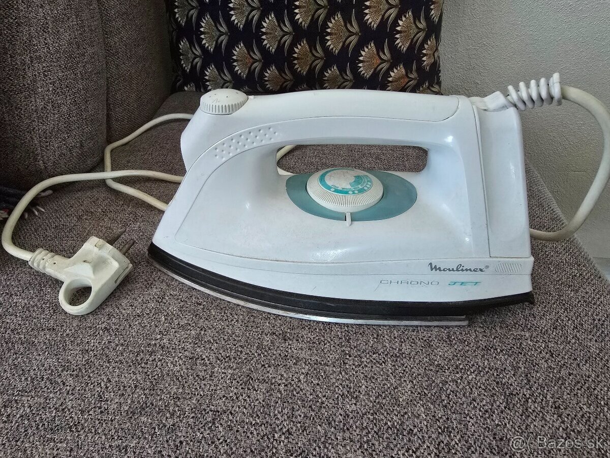 stojan na žehlenie + zdarma funkčna žehlička - 4