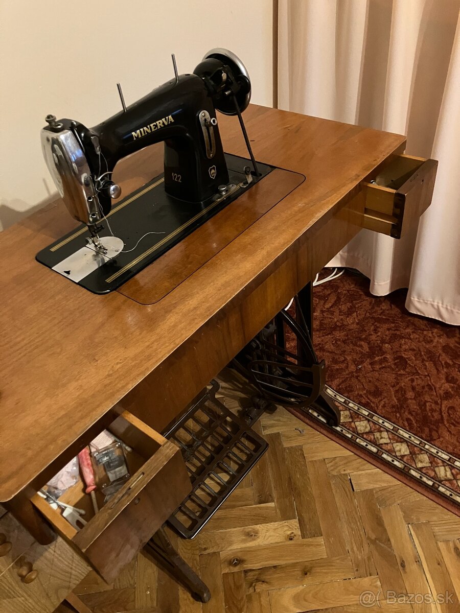 Šijací stroj, šľapací, Minerva - 4