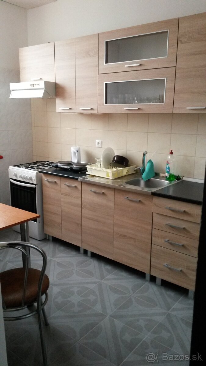 Dlhodobé a krátkodobé komfortné ubytovanie Bydos Nováky - 4