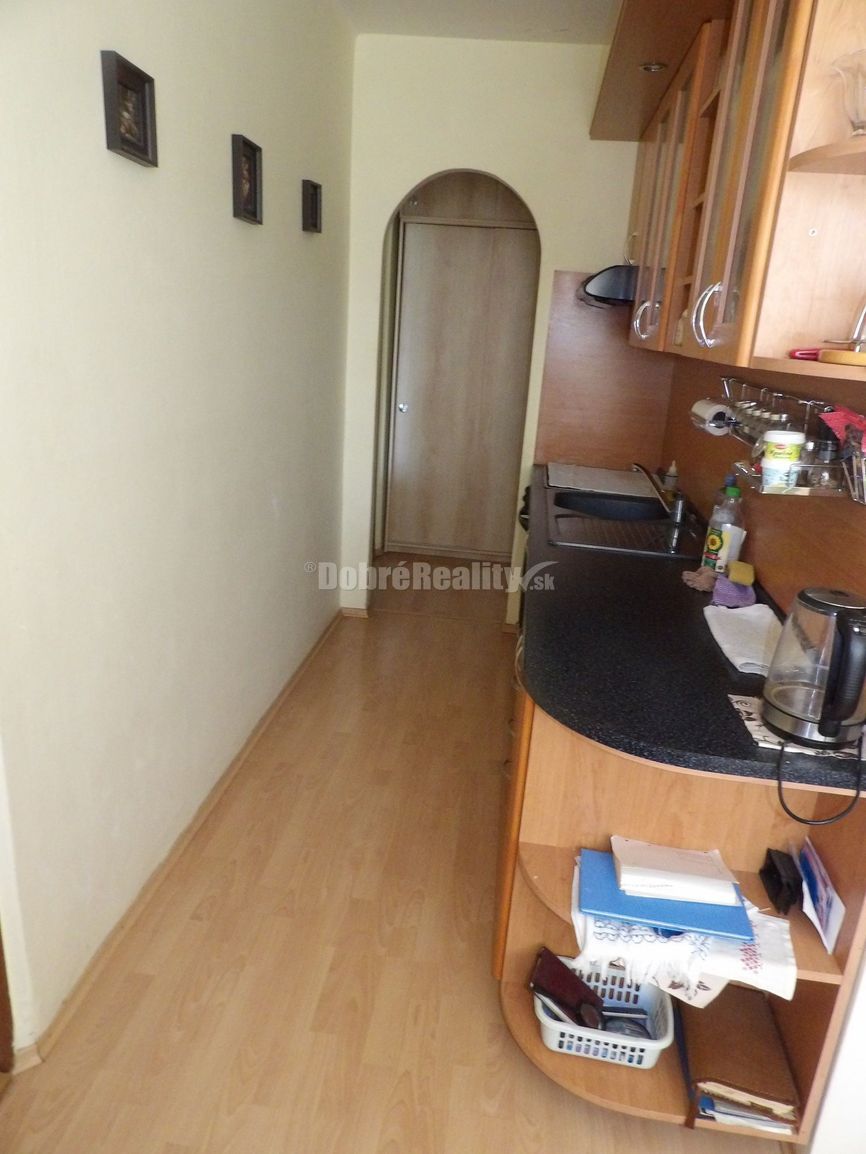 Trojizbák v príjemnej časti Šale na PREDAJ - 4