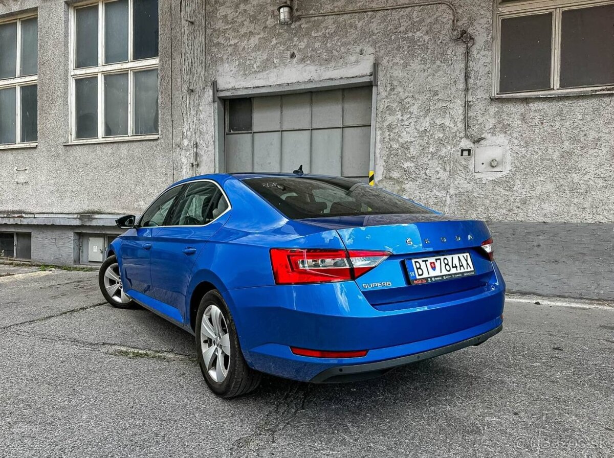 Škoda Superb 2.0 TDI SCR Style DSG - 4