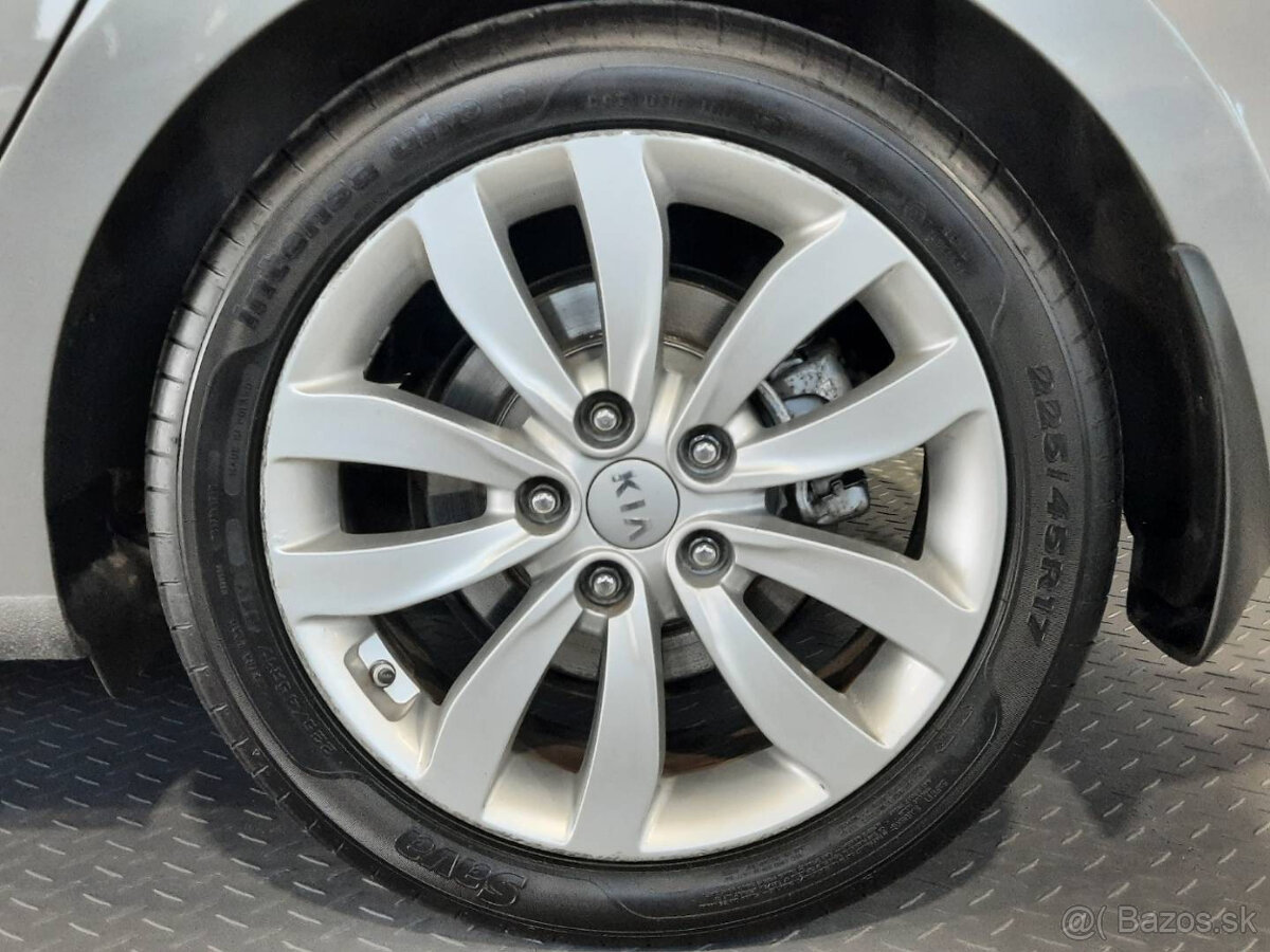 Kia Carens 1.7 CRDi 136k EX - 4