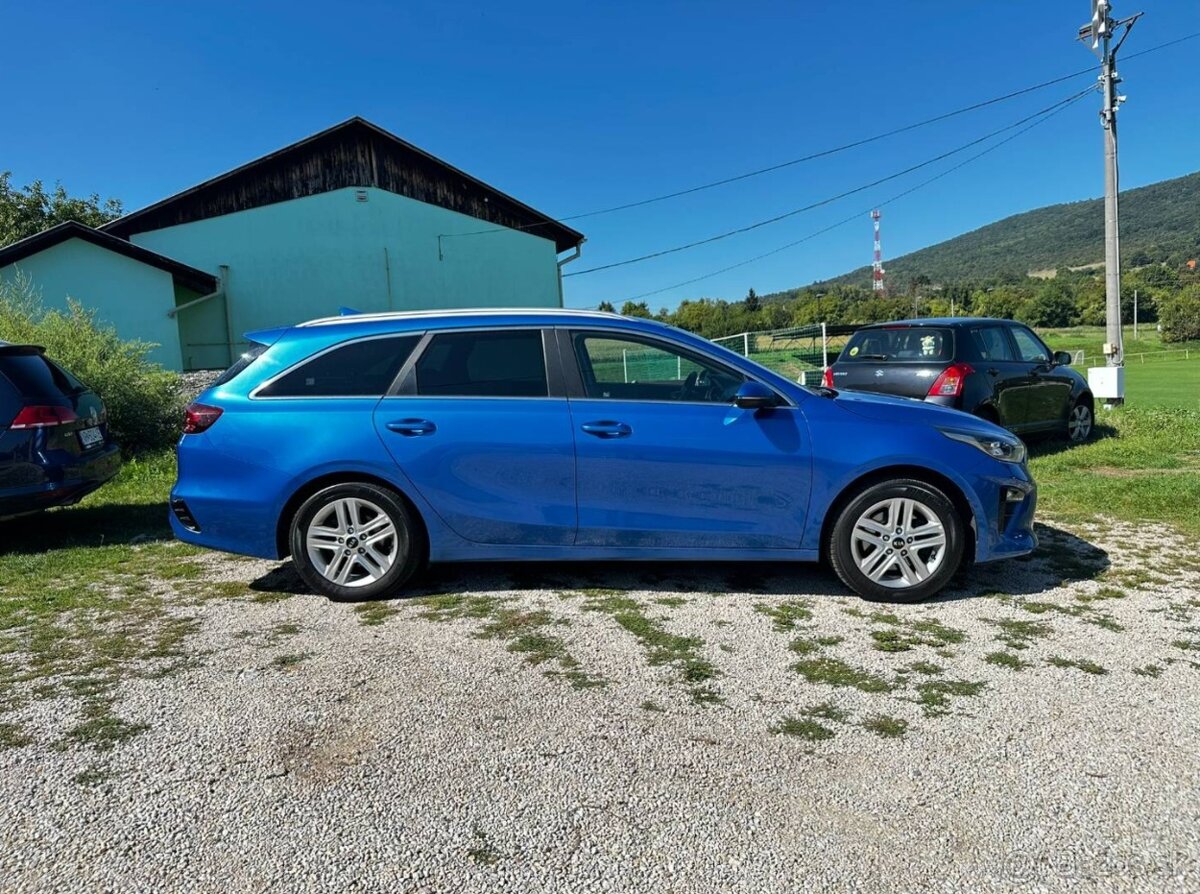 KIA Ceed SW 1.6 CRDi Gold - 4