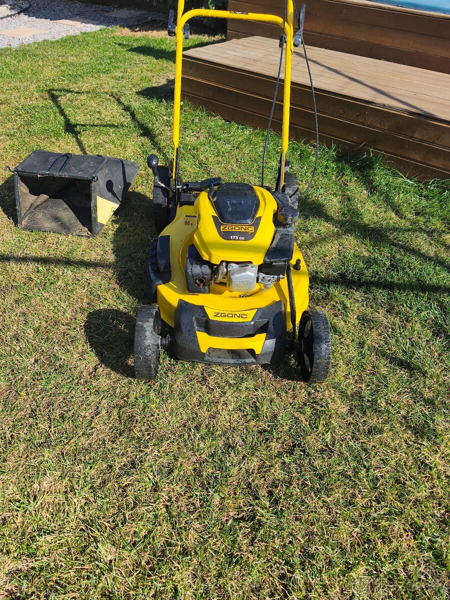 Kosačka s pojazdom - 4