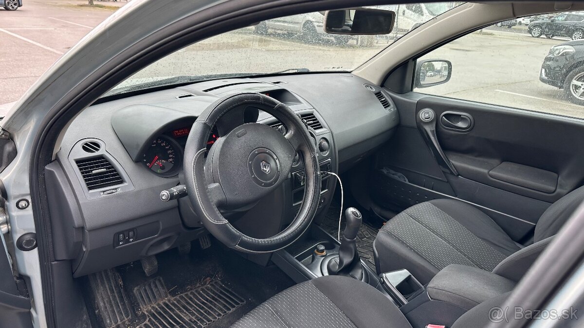 RENAULT MEGANE COMBI - 4