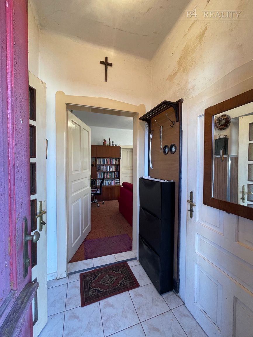 Rodinný dom s pozemkom 378 m2, Žilinská ul., Trenčianska Tep - 4