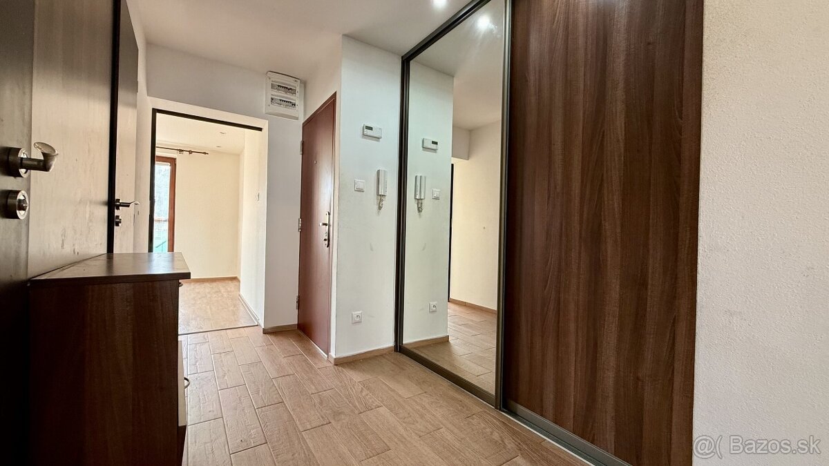 Priestranný byt v Beluši - 4